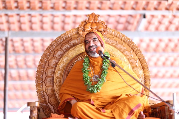 ಪಾರಂಪರಿಕ ಆಚರಣೆಗಳ ವೈಜ್ಞಾನಿಕತೆಯನ್ನು ಸಮಾಜಕ್ಕೆ ತಿಳಿಸಬೇಕು : ರಾಮಚಂದ್ರಾಪುರ ಶ್ರೀ